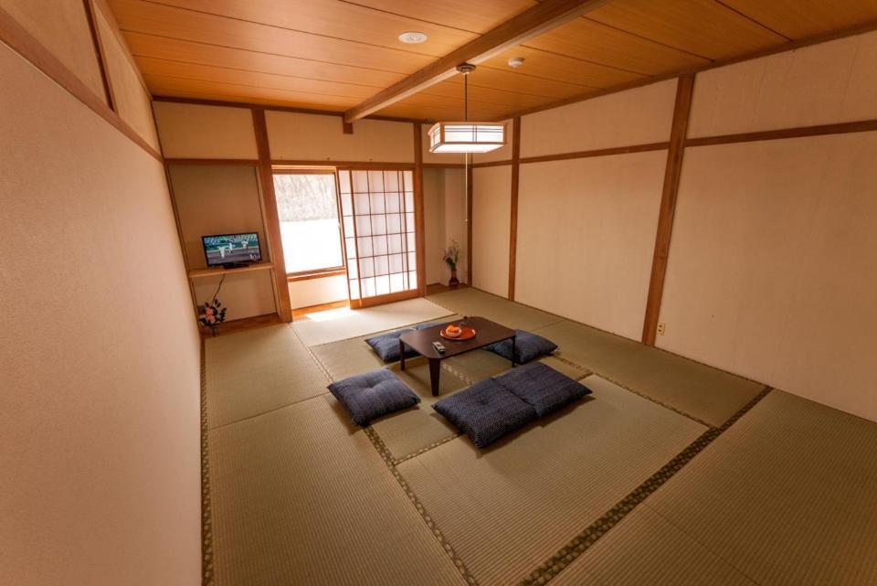 金剛寺 宿坊 成穂院 Matsukawa Bagian luar foto